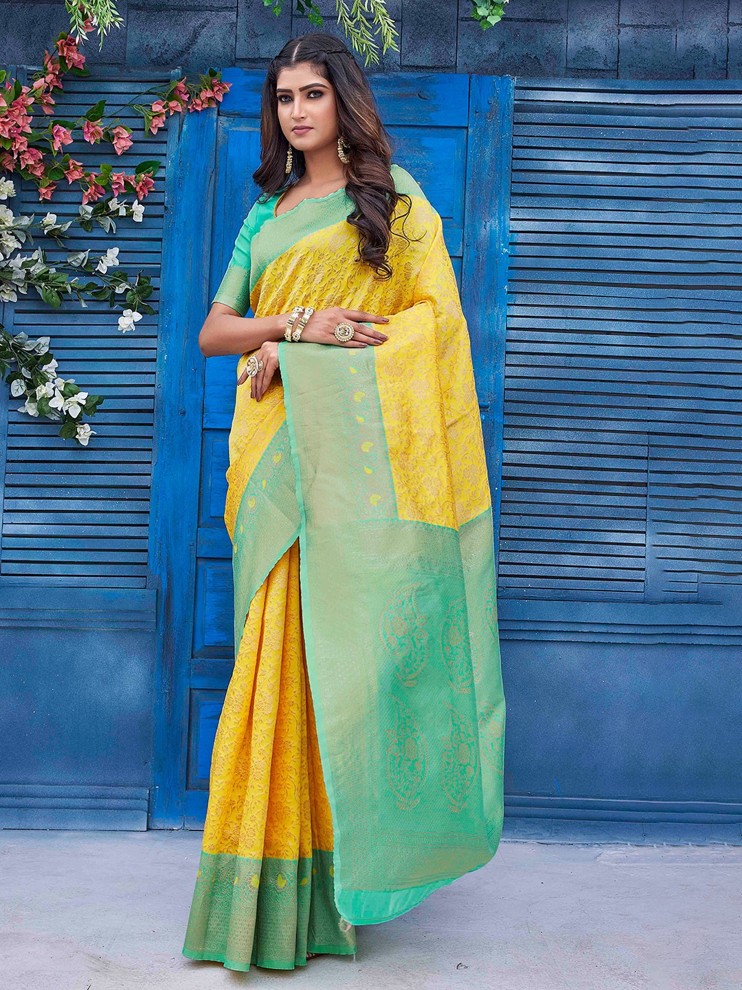 

Chandbaali Floral Woven Design Banarasi Saree, Yellow