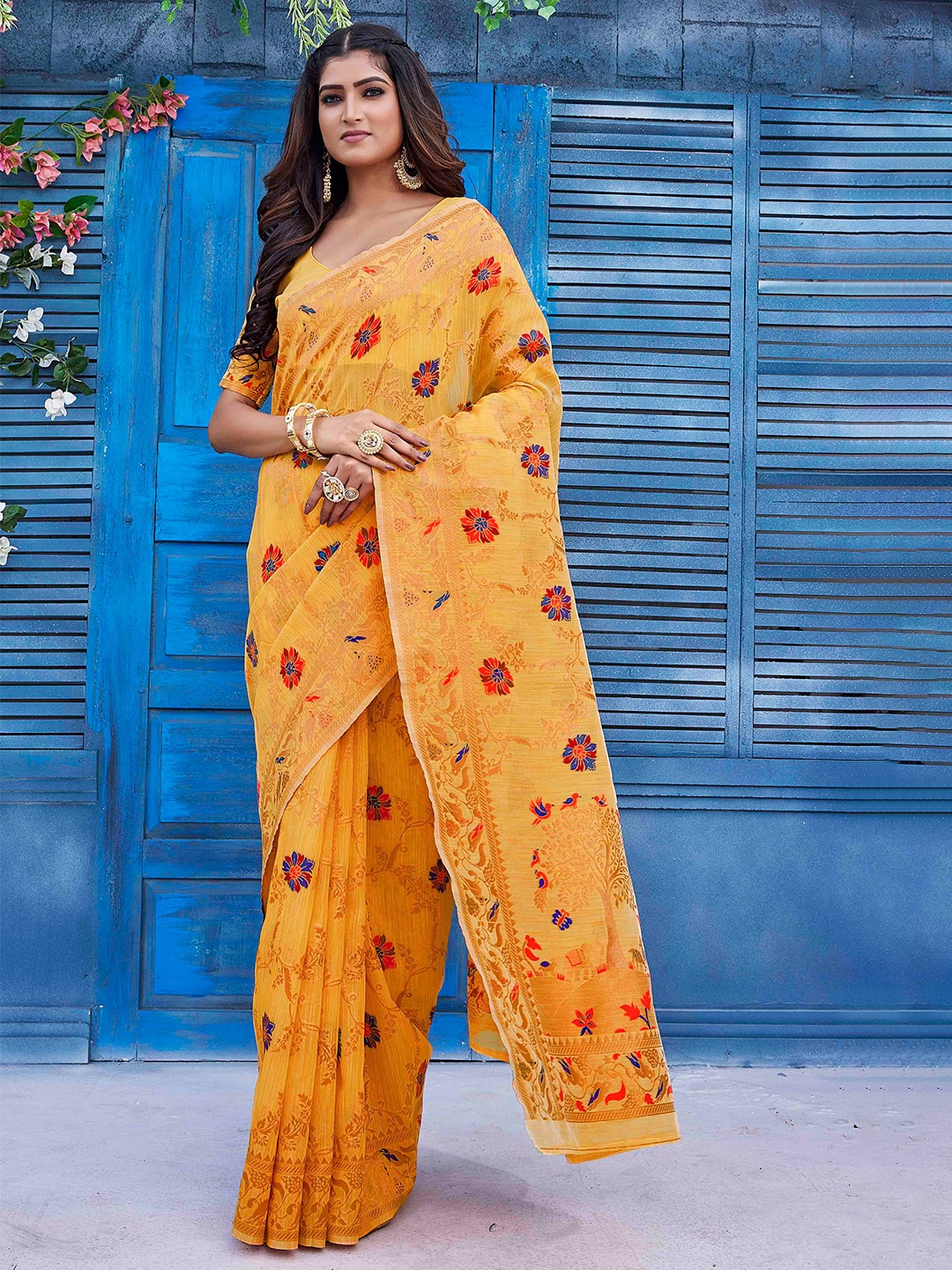 

Chandbaali Kalamkari Woven Design Zari Pure Linen Kanjeevaram Saree, Mustard