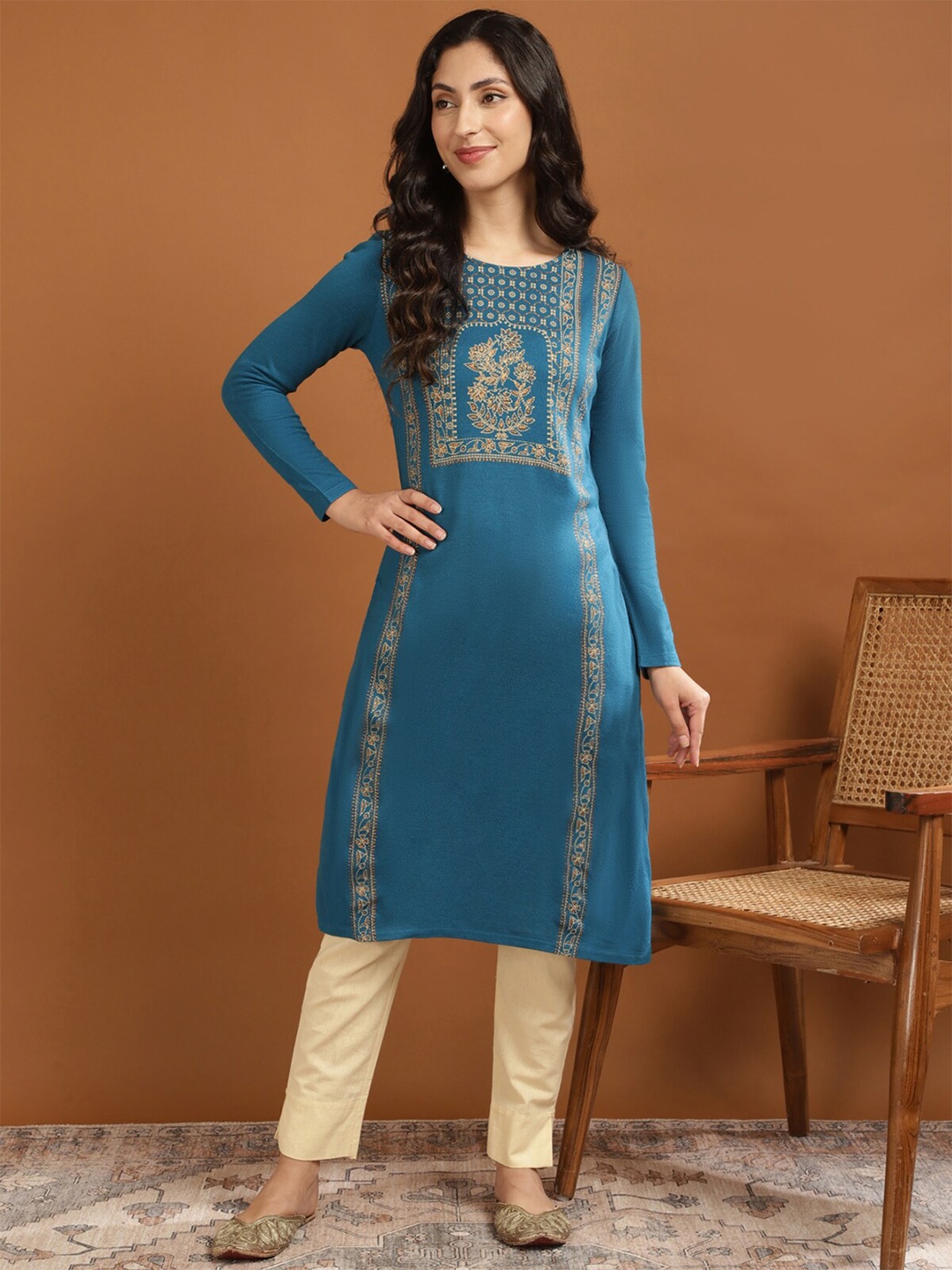 

Rangita Floral Printed Acrylic Kurta, Blue