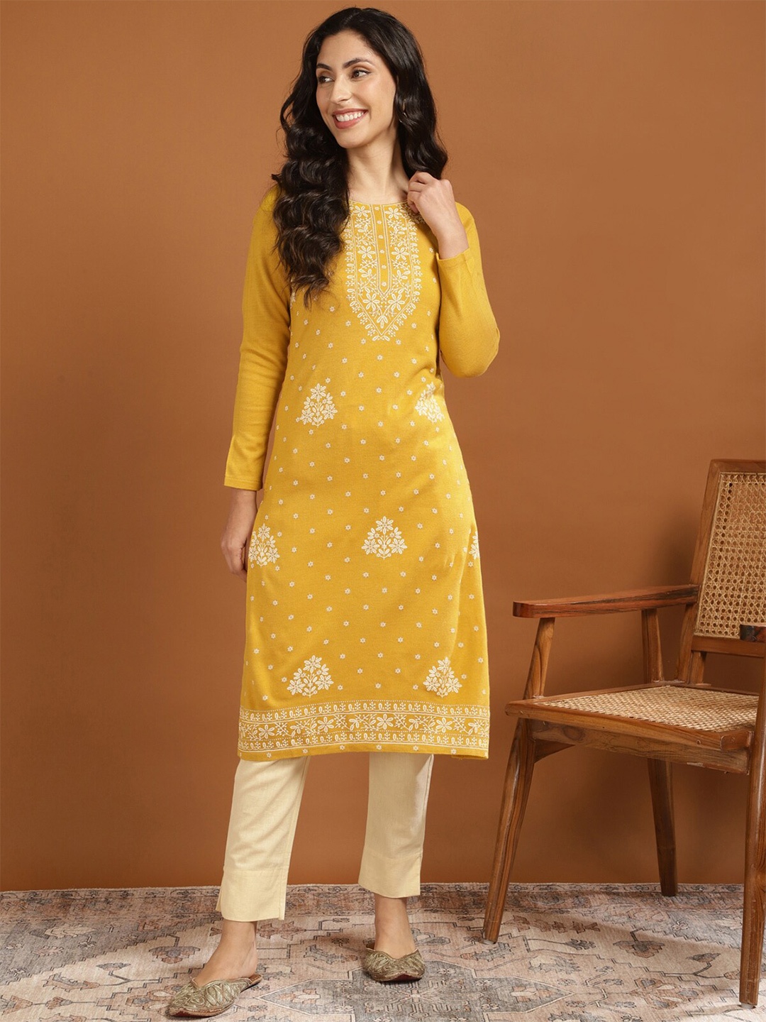 

Rangita Floral Printed Mirror Work Kurta, Mustard