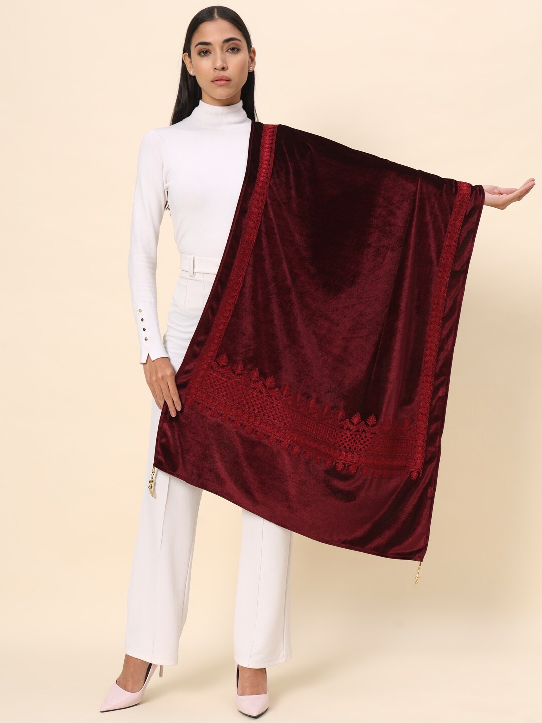 

Zamour Floral Embroidered Velvet Stole, Maroon