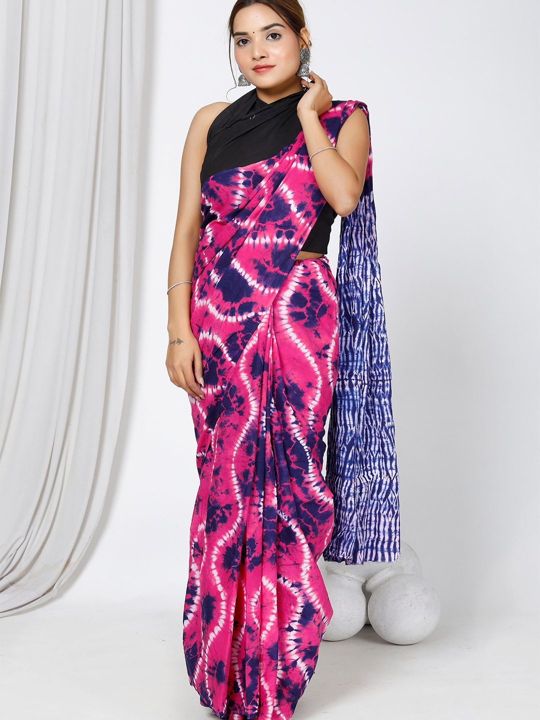 

NIKHILAM Printed Tie and Dye Pure Cotton Saree, Pink