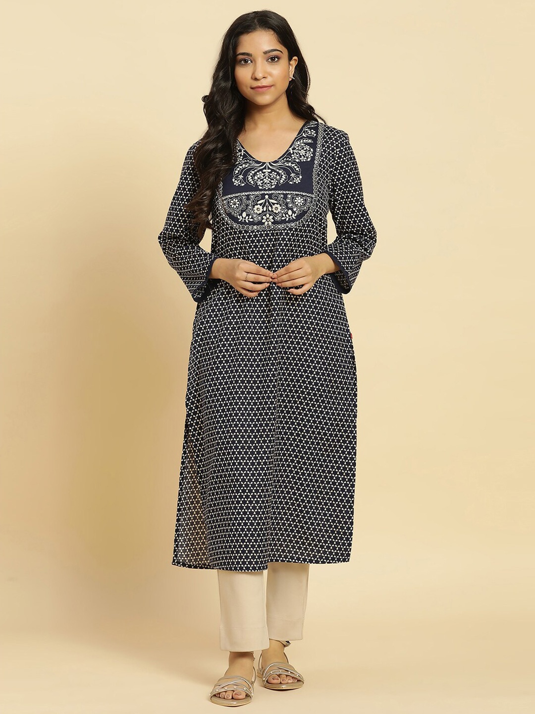 

W Geometric Printed Yoke Design V neck Straight Kurta, Blue
