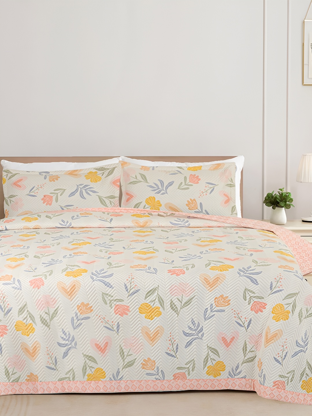 

bsb home Cream & Yellow Floral Cotton Double King Superfine Bedding Set