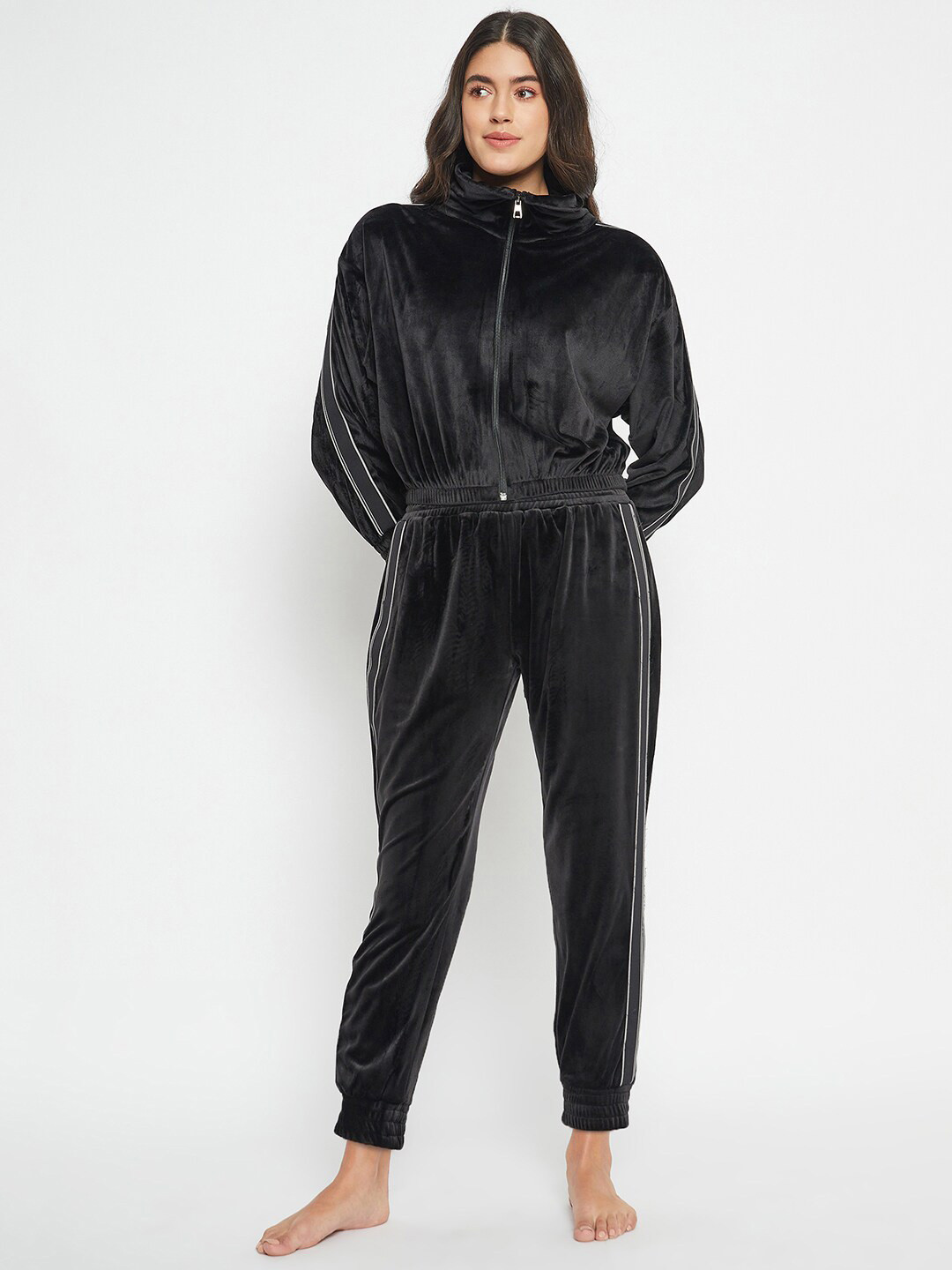 

Camey Mock Collar Long Sleeves Velvet Night suit, Black