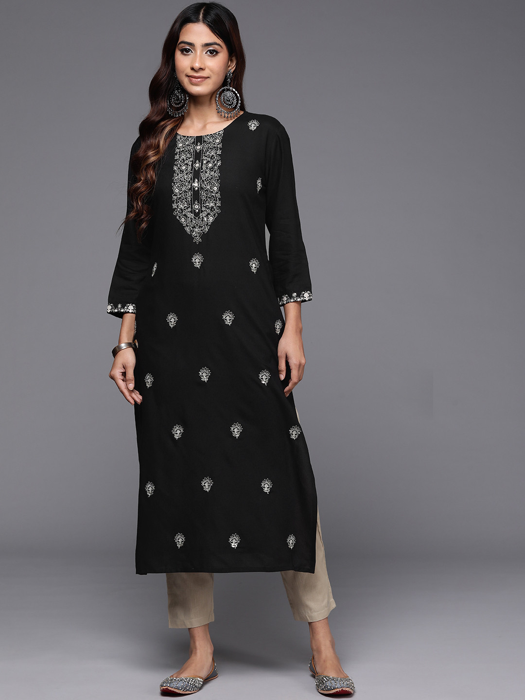 

Indo Era Floral Embroidered Sequinned Kurta, Black