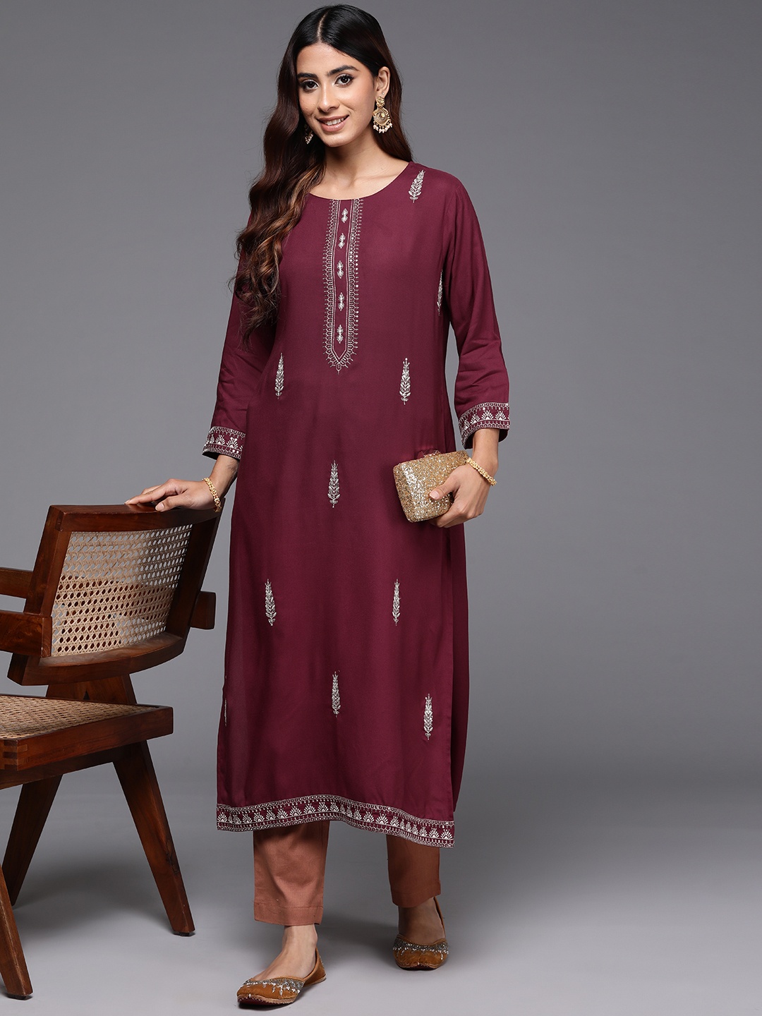 

Indo Era Ethnic Motifs Embroidered Kurta, Maroon