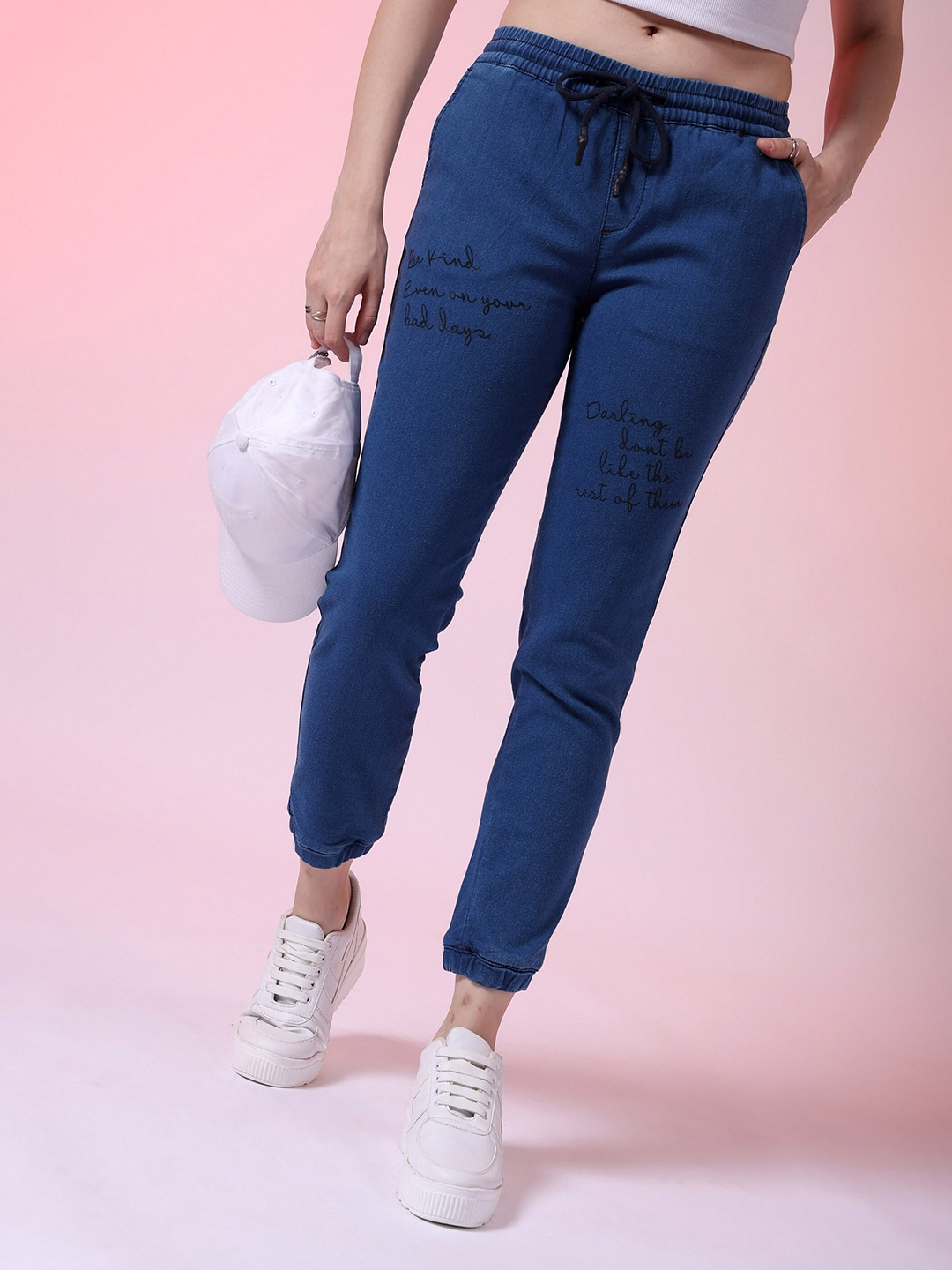 

Freehand by The Indian Garage Co Women Mid-Rise Dark Shade Stretchable Cropped Jeans, Navy blue