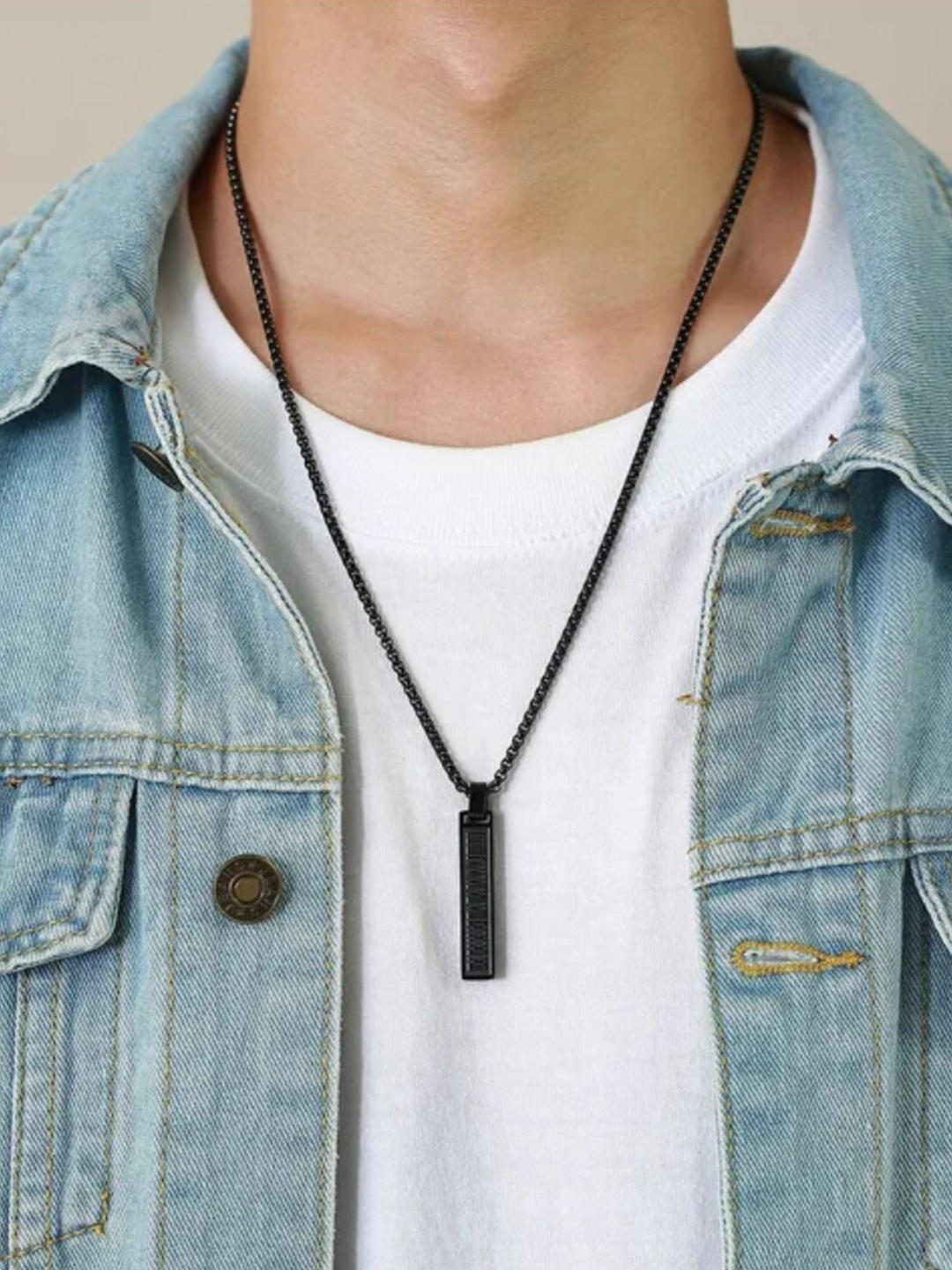 

WROGN Men Stainless Steel Geometric-Shaped Pendant with Chain, Silver