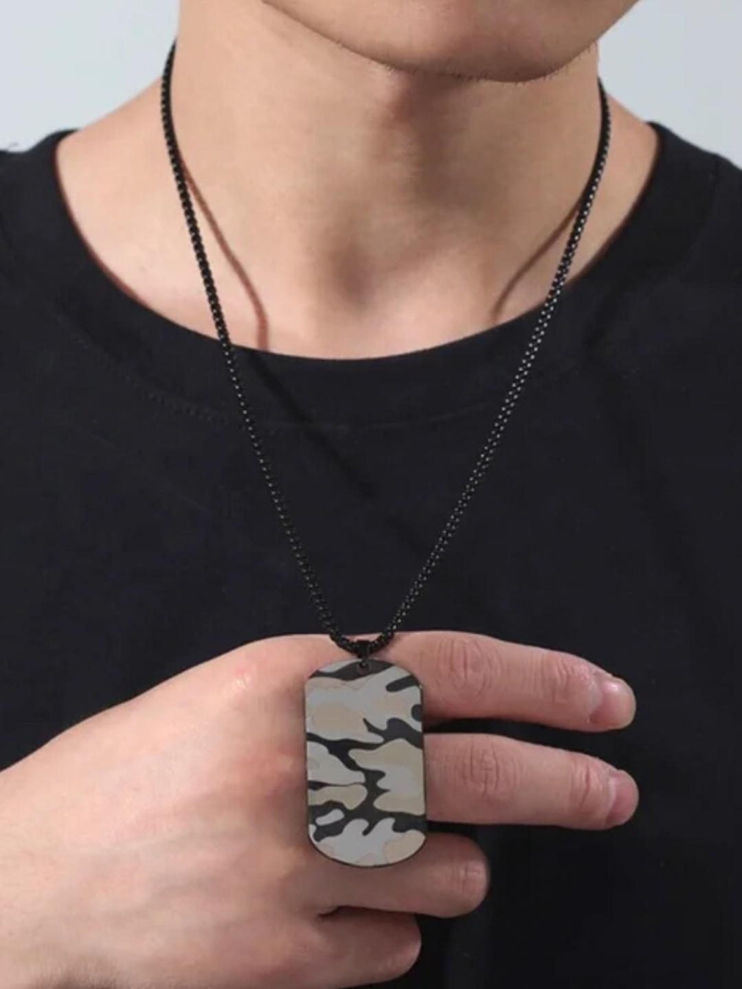 

WROGN Men Stainless Steel Geometric-Shaped Chain, Silver