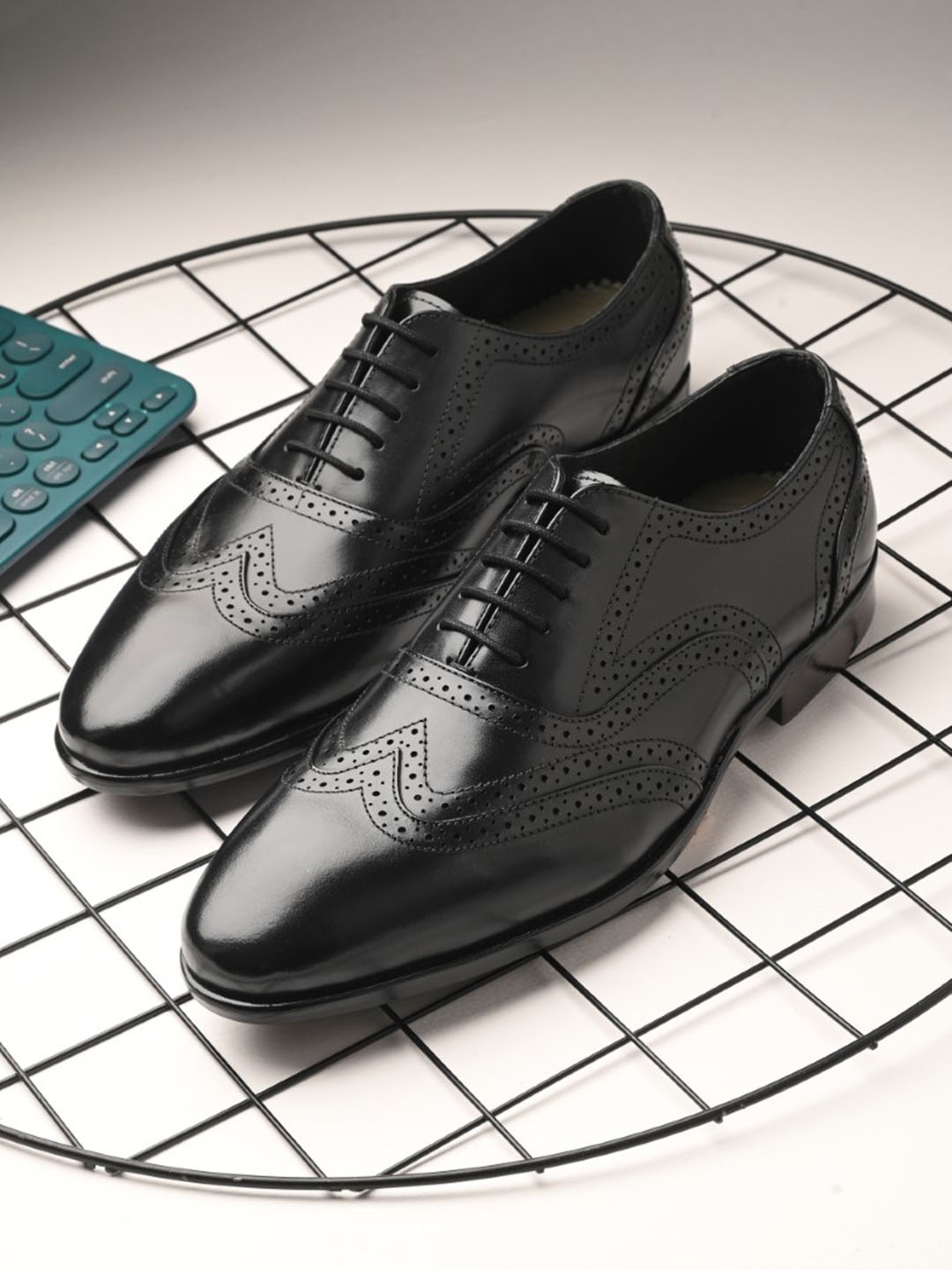 

Egoss Men Leather Formal Brogues, Black