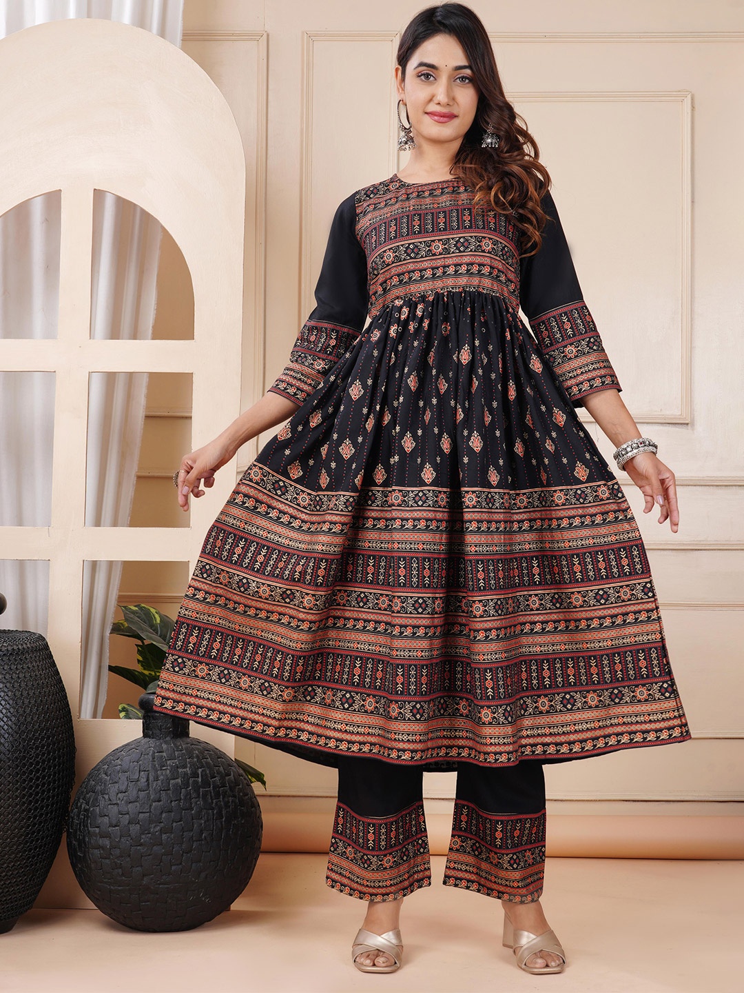 

KALINI Round Neck Ethnic Printed Anarkali Kurta with Palazzos & Dupatta, Black