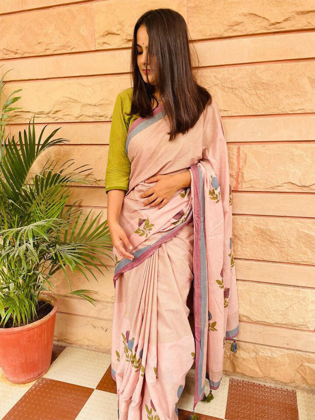 

CHHAPA Floral Printed Pure Cotton Block Print Saree, Rose