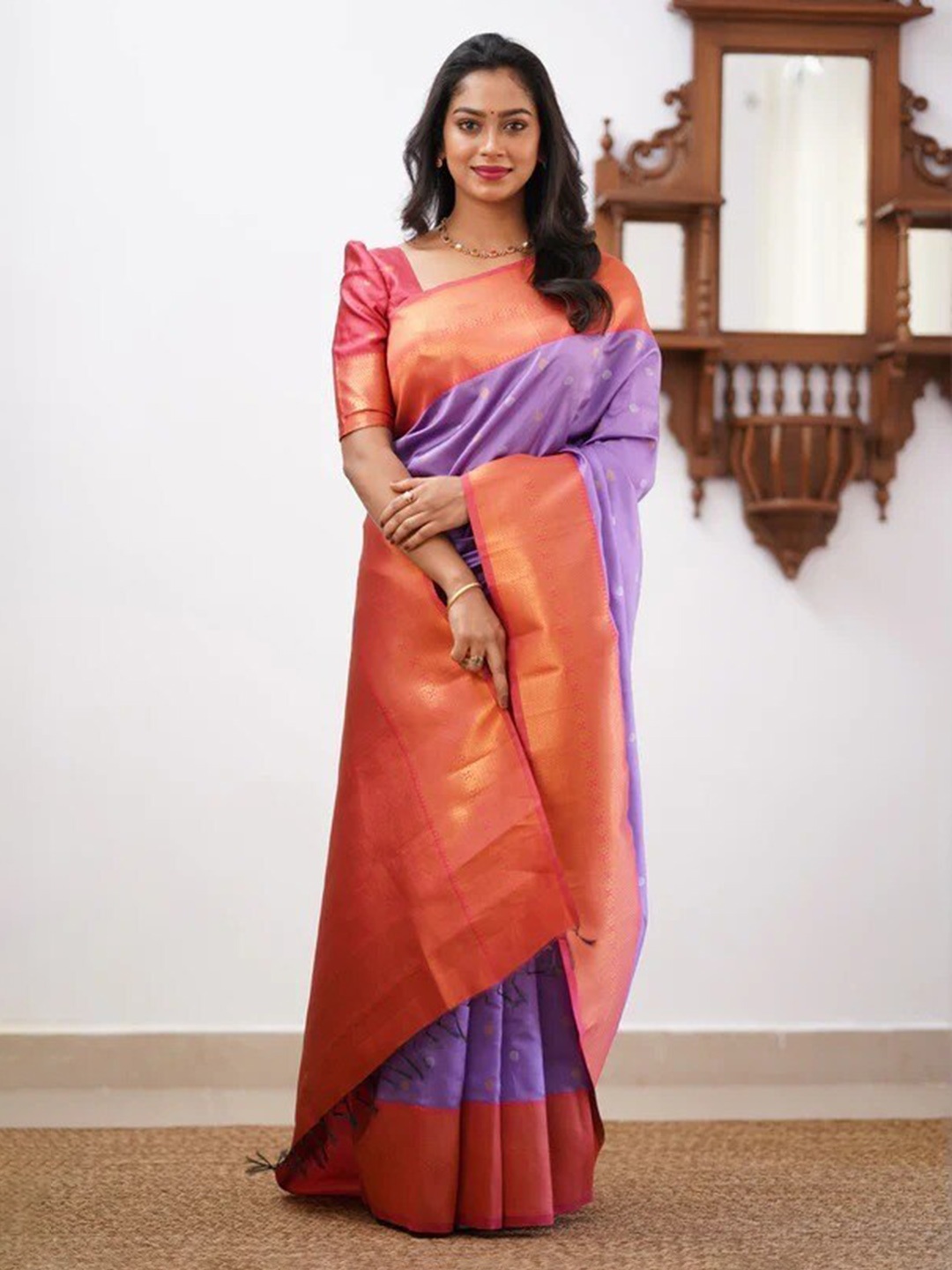 

DIVASTRI Ethnic Motif Woven Design Kanjeevaram Pure Silk Zari Saree, Lavender