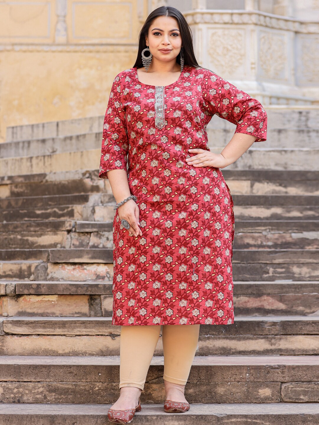 

Readiprint Fashions Plus Size Floral Printed Thread Work Floral Strigth Kurta, Burgundy
