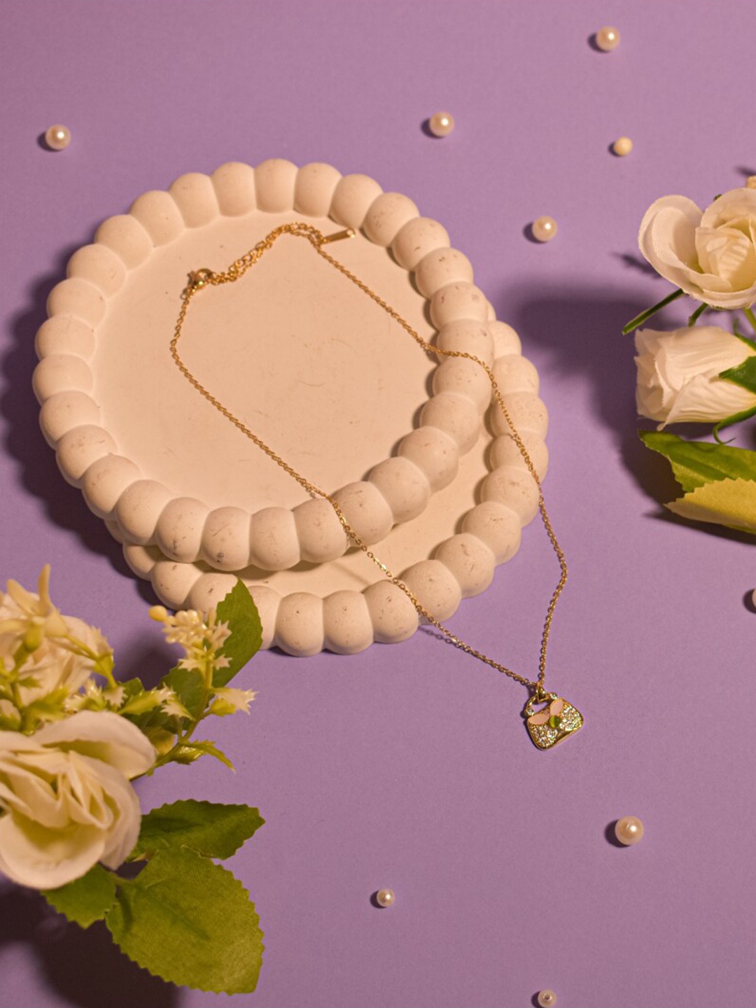 

DressBerry Gold-Toned Gold-Plated Chain