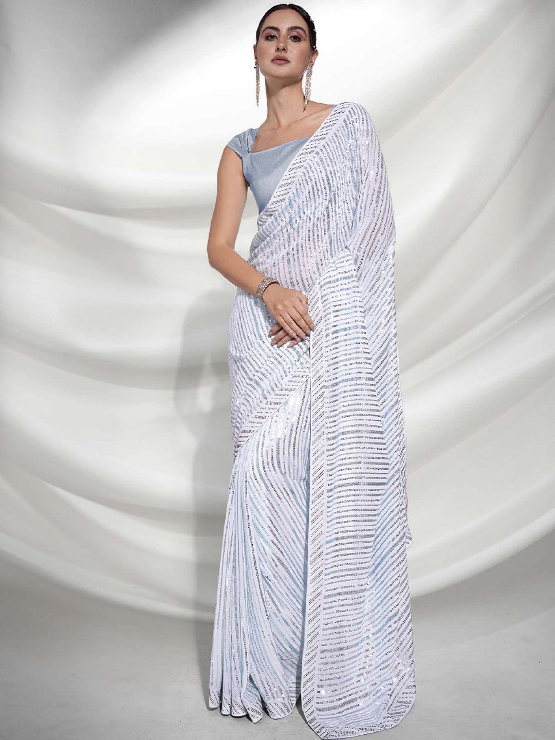 

Thishma Leheriya Embroidered Saree, Teal