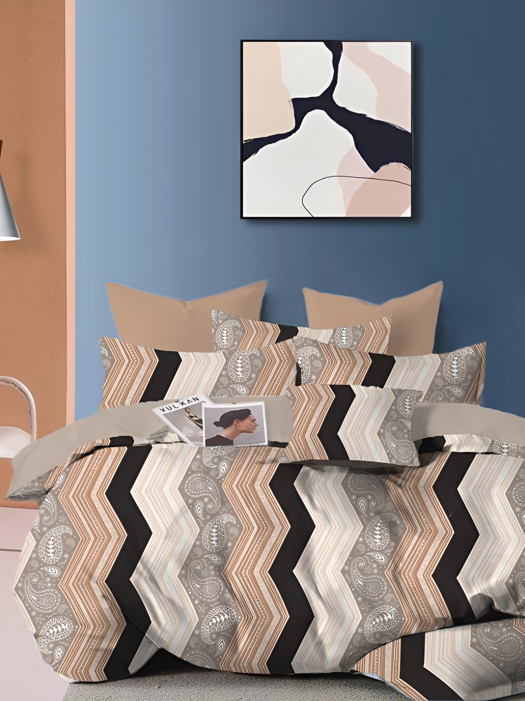 

GLORIES Beige & Grey 3 Pieces Geometric 210 TC King Bedsheet Set