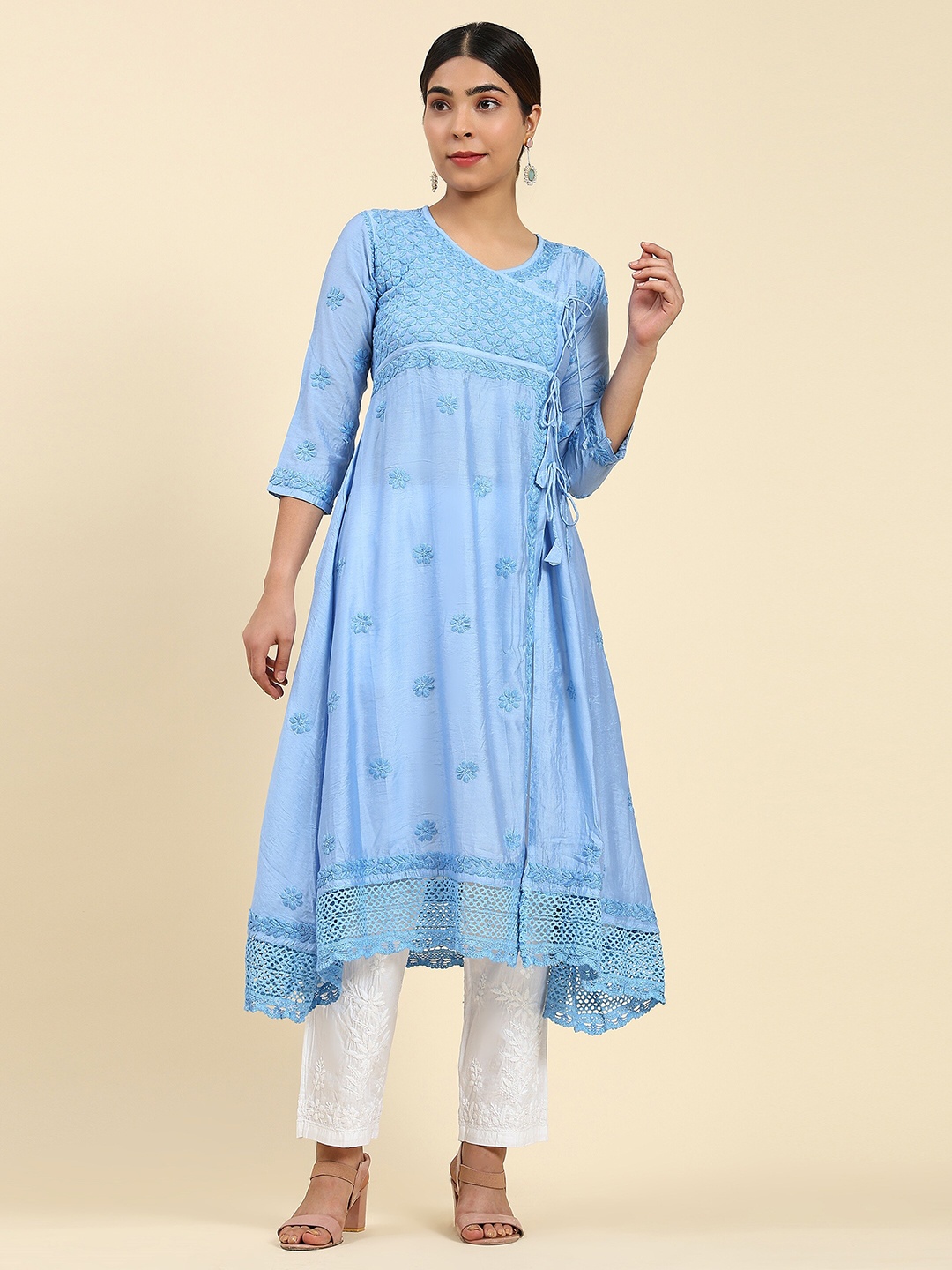 

HOUSE OF KARI Floral Embroidered Regular Chikankari Anarkali Kurta, Blue