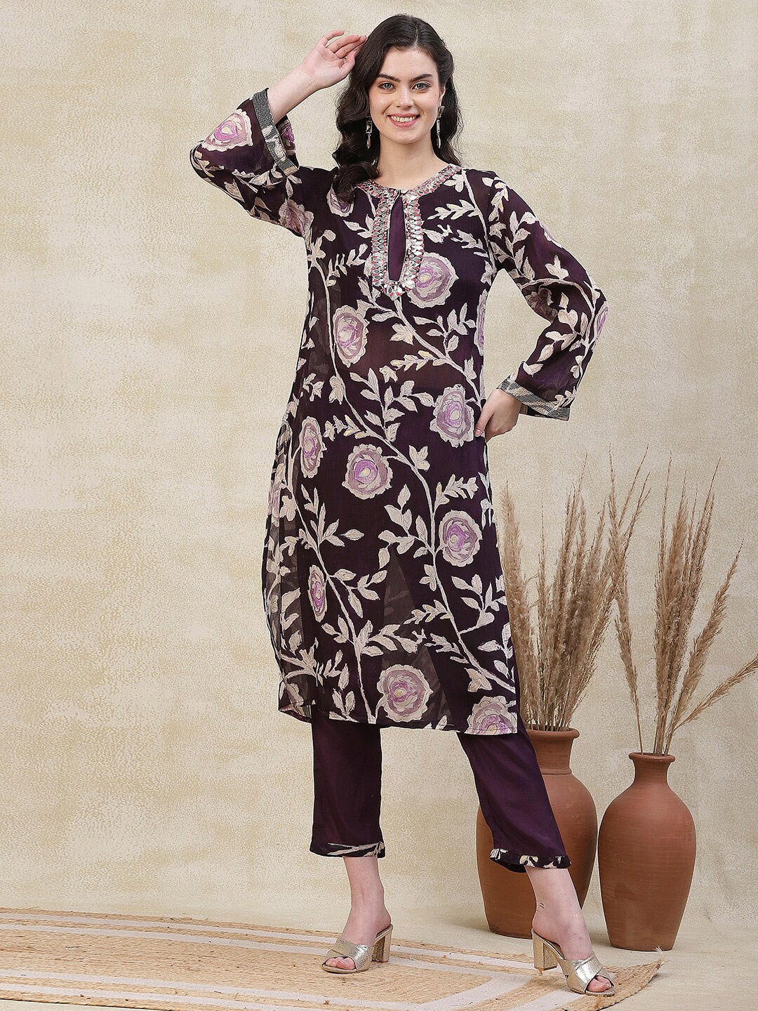 

FASHOR Floral Printed Gotta Patti Straight Kurta With Trousers & Dupatta, Violet