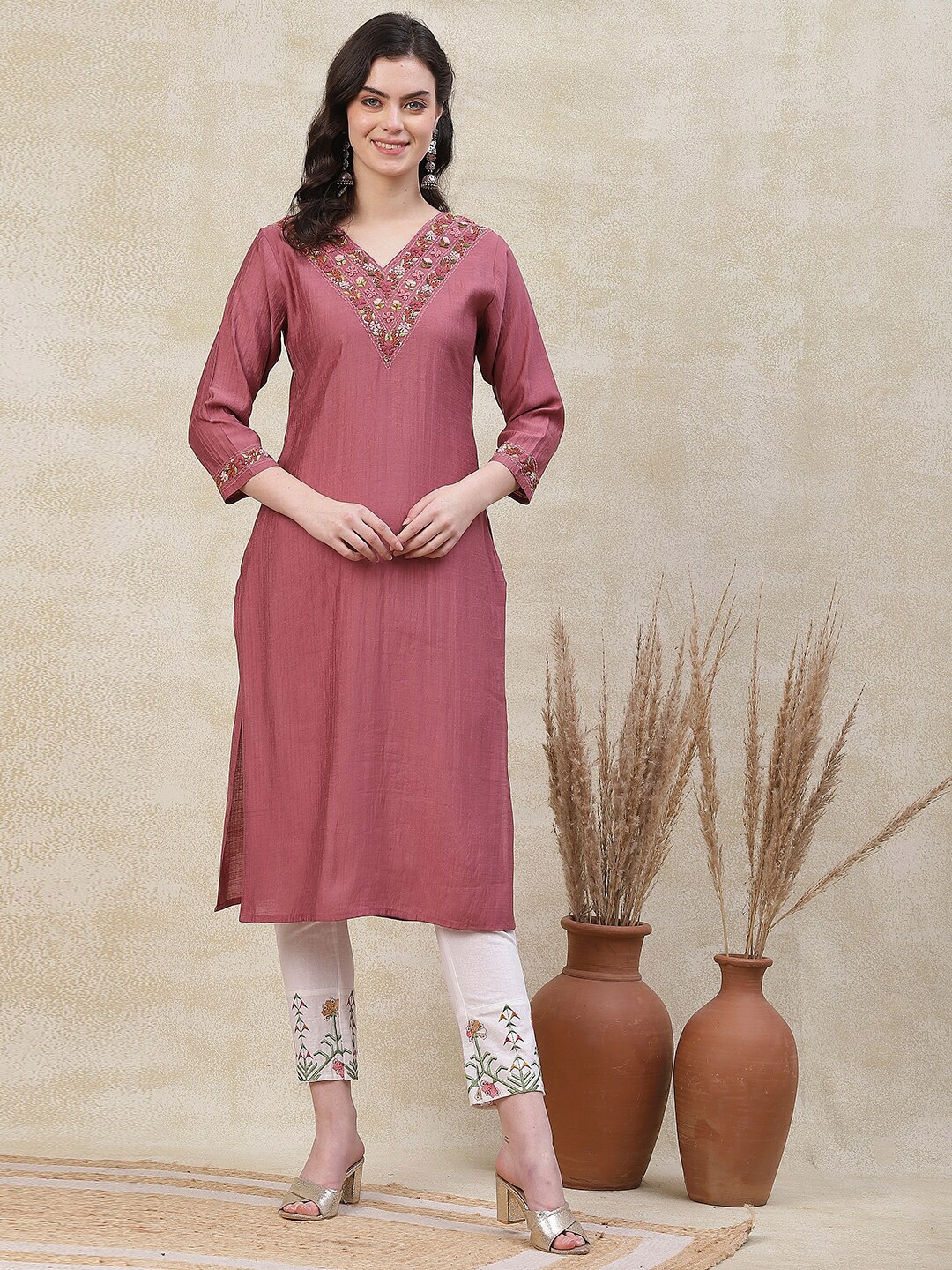 

FASHOR Embroidered Thread Work Straight Kurta, Rose