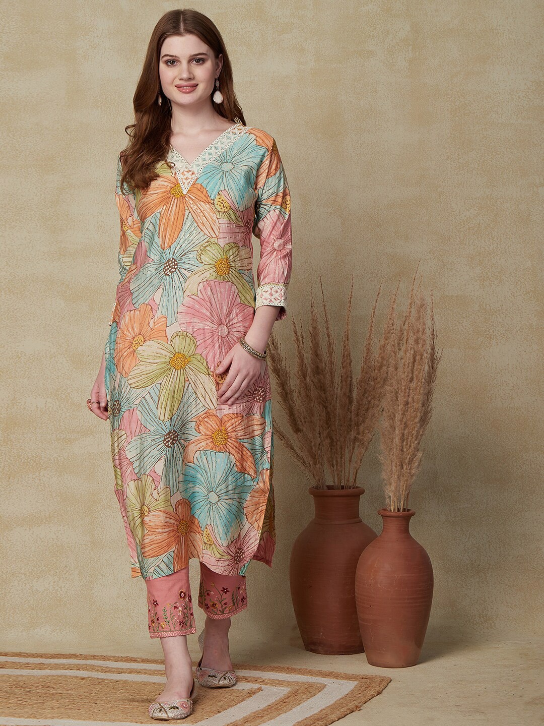 

FASHOR Floral Printed Mirror Work Straight Kurta, Pink