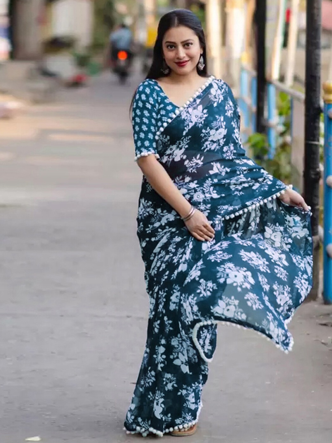 KALINI Floral Printed Fusion Saree, Blue