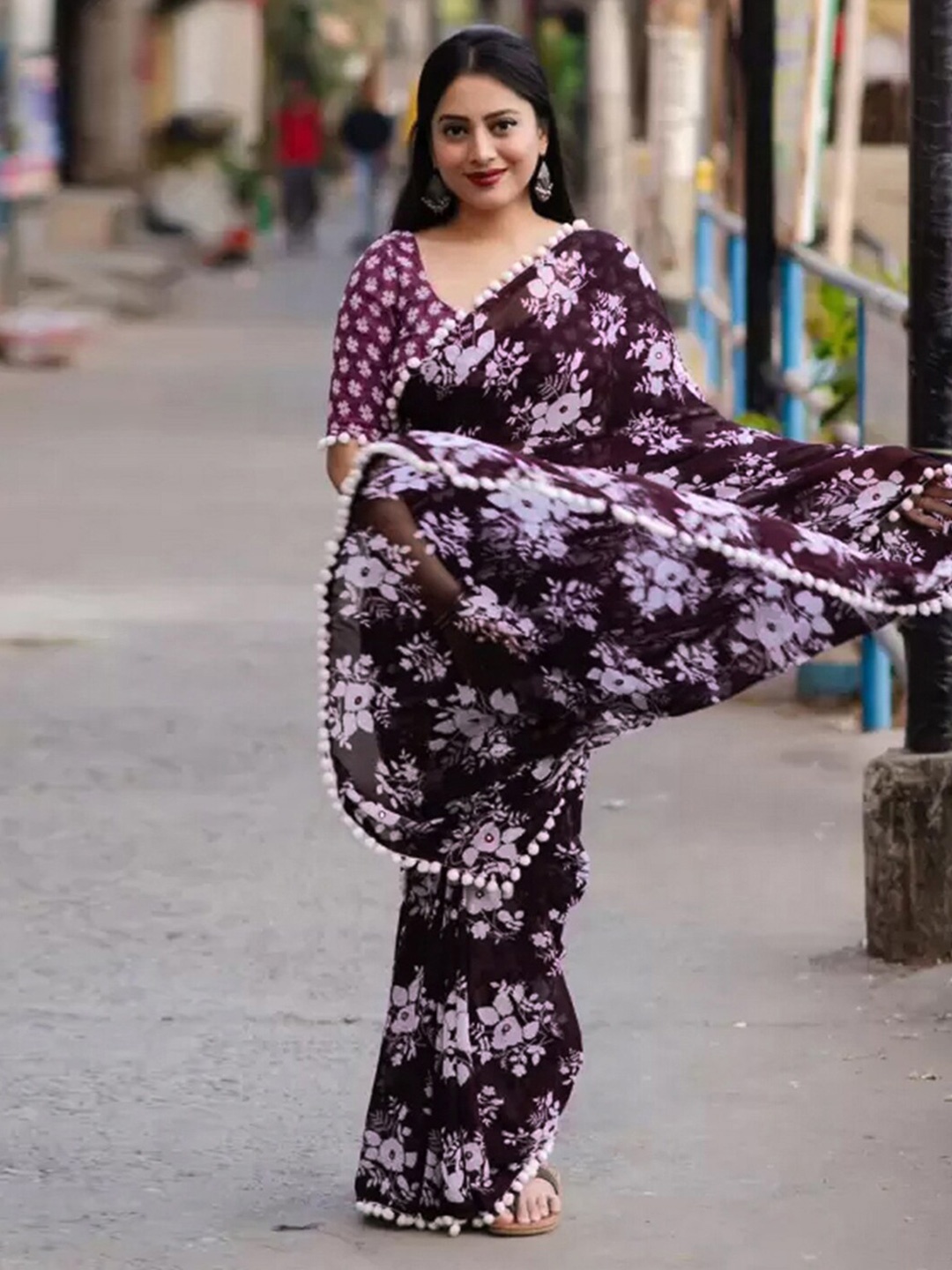 

KALINI Floral Printed Fusion Saree, Purple