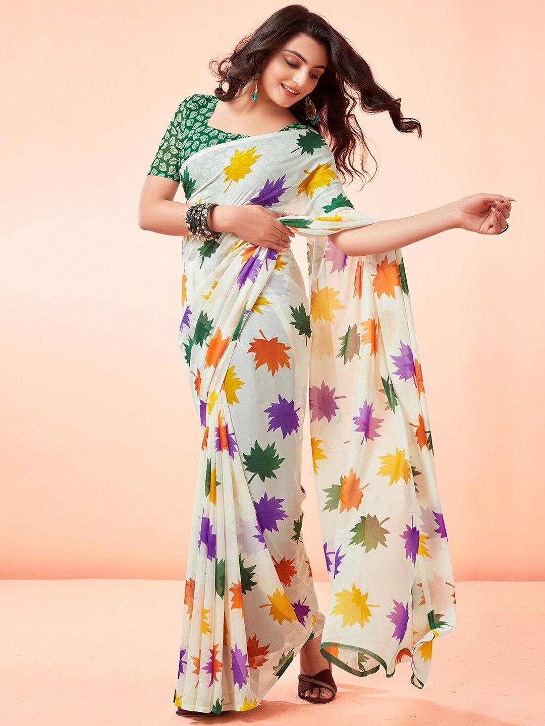 

KALINI Floral Printed Fusion Saree, Off white
