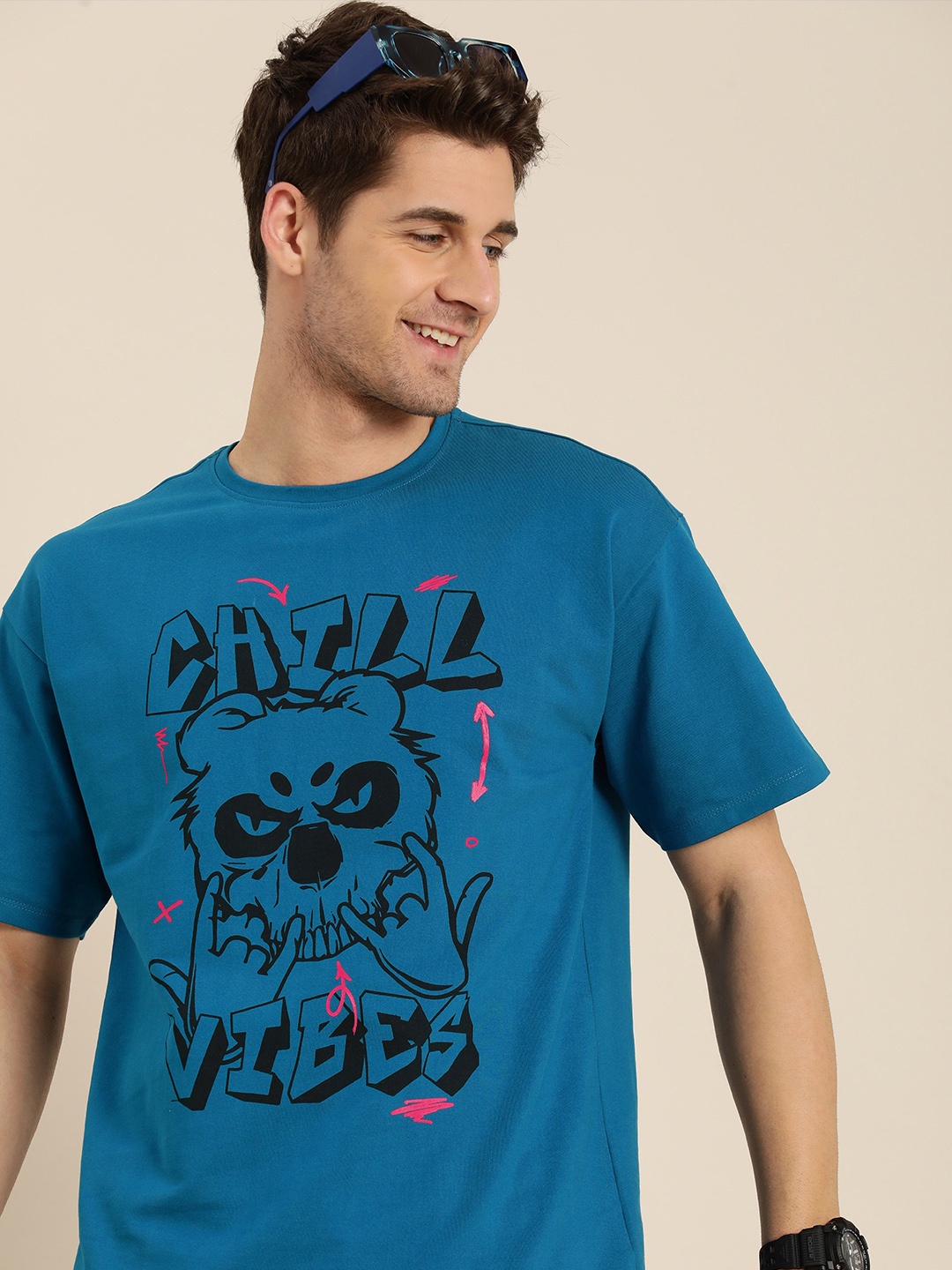 

HERE&NOW Men Graphic Printed Regular Fit T-shirt, Teal