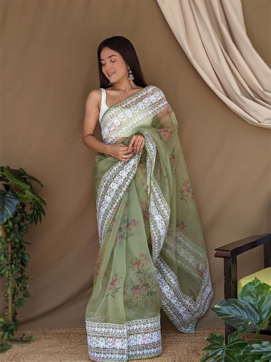 

Mitera Green Floral Printed Gotta Patti Embellished Organza Saree