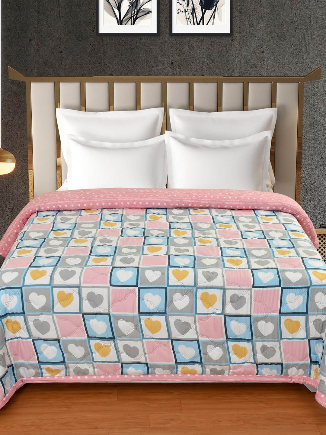 

Florida Pink AC Room 200 GSM Double Bed Reversible Comforter