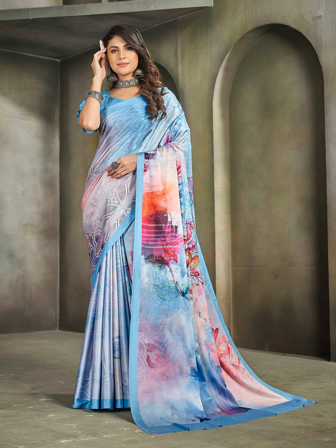 

Mitera Floral Printed Saree, Blue