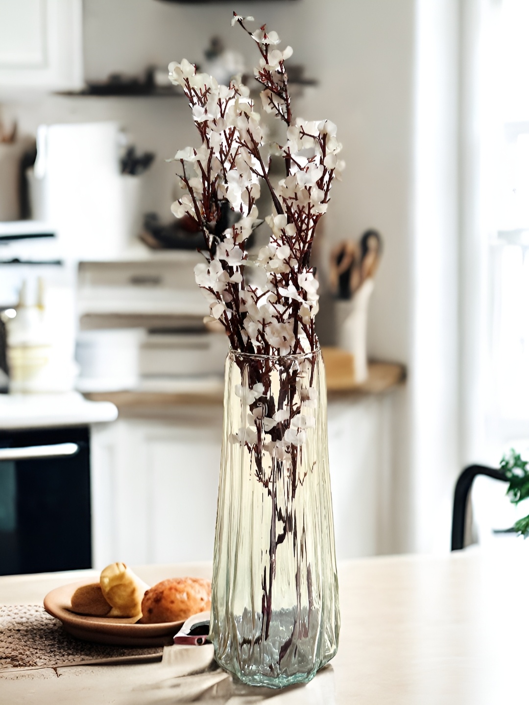 BS AMOR Transparent & White Axial Cylindrical Glass Vase With Rimjim Flower