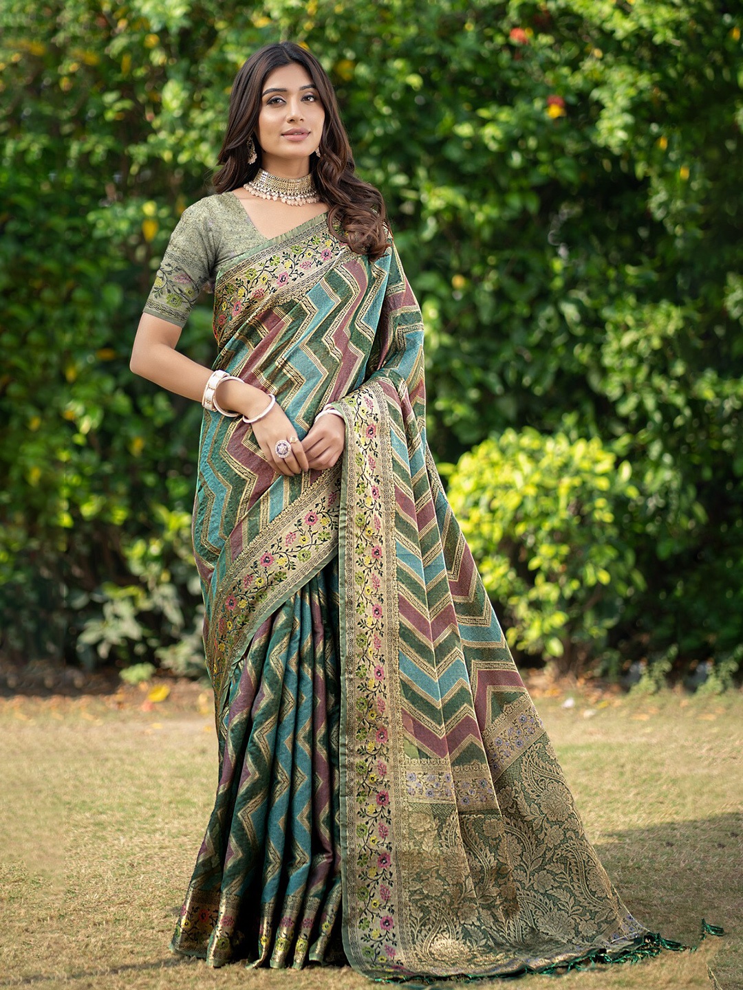 

GAJARAI Leheriya Zari Organza Banarasi Saree, Green