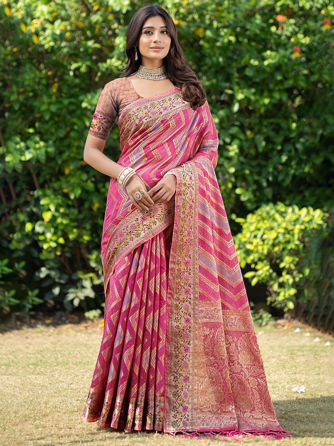 

GAJARAI Leheriya Zari Organza Banarasi Saree, Pink