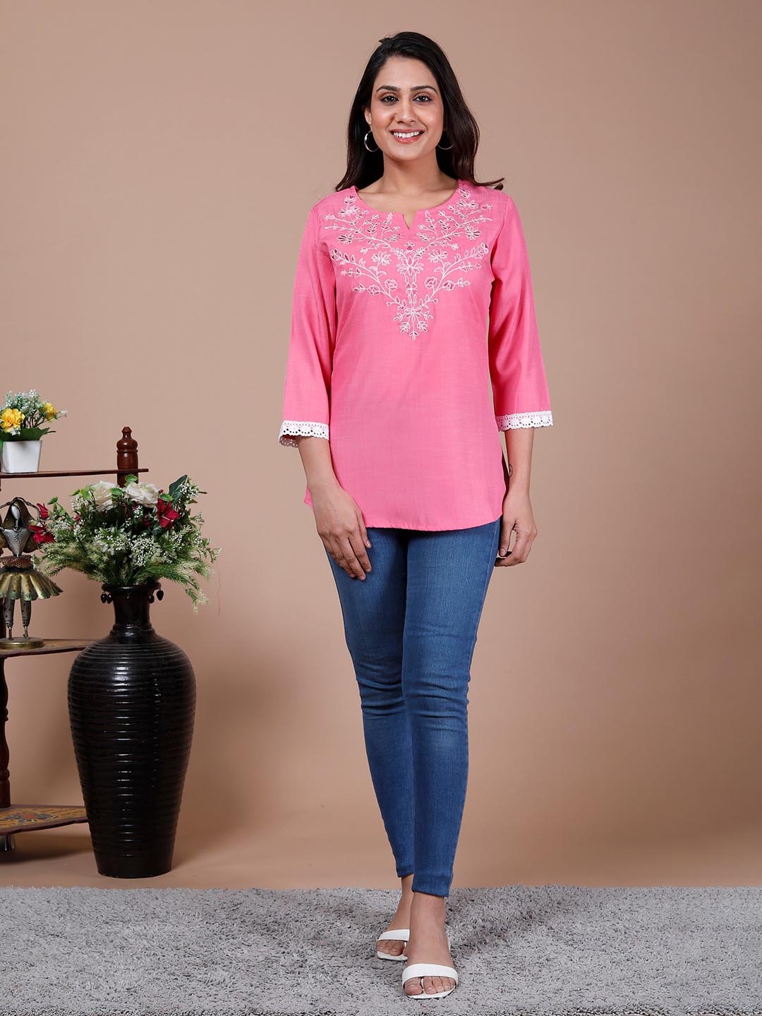 

BAESD Embellished Round Neck Three-Quarter Sleeves Casual Top, Pink