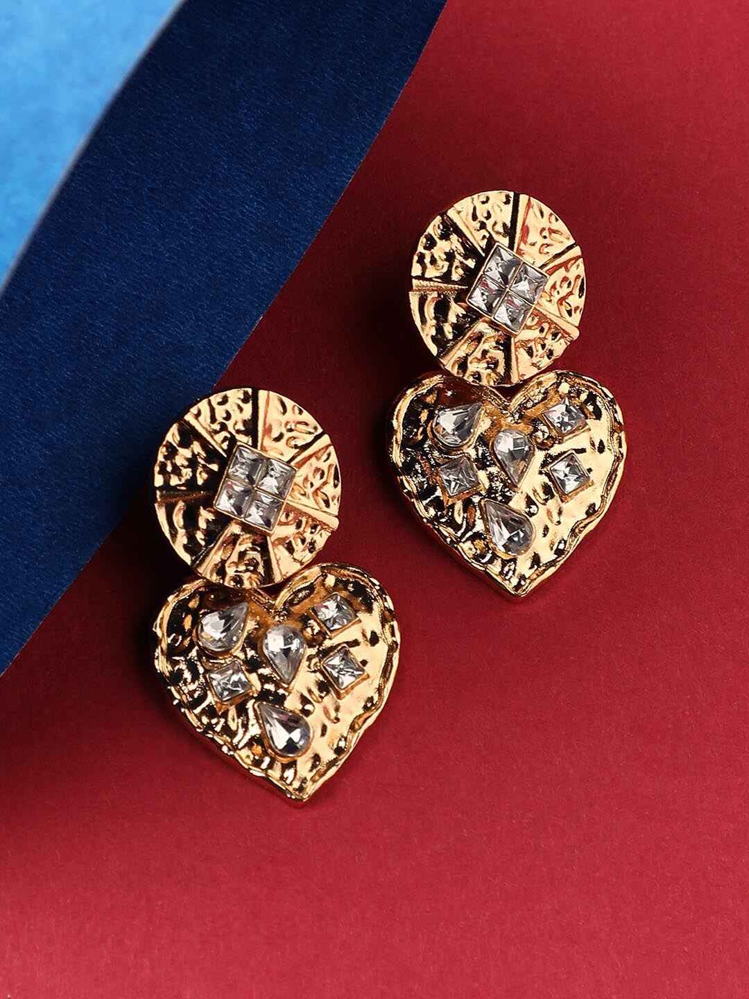 

DressBerry Gold-Toned Gold-Plated Heart Shaped Drop Earrings