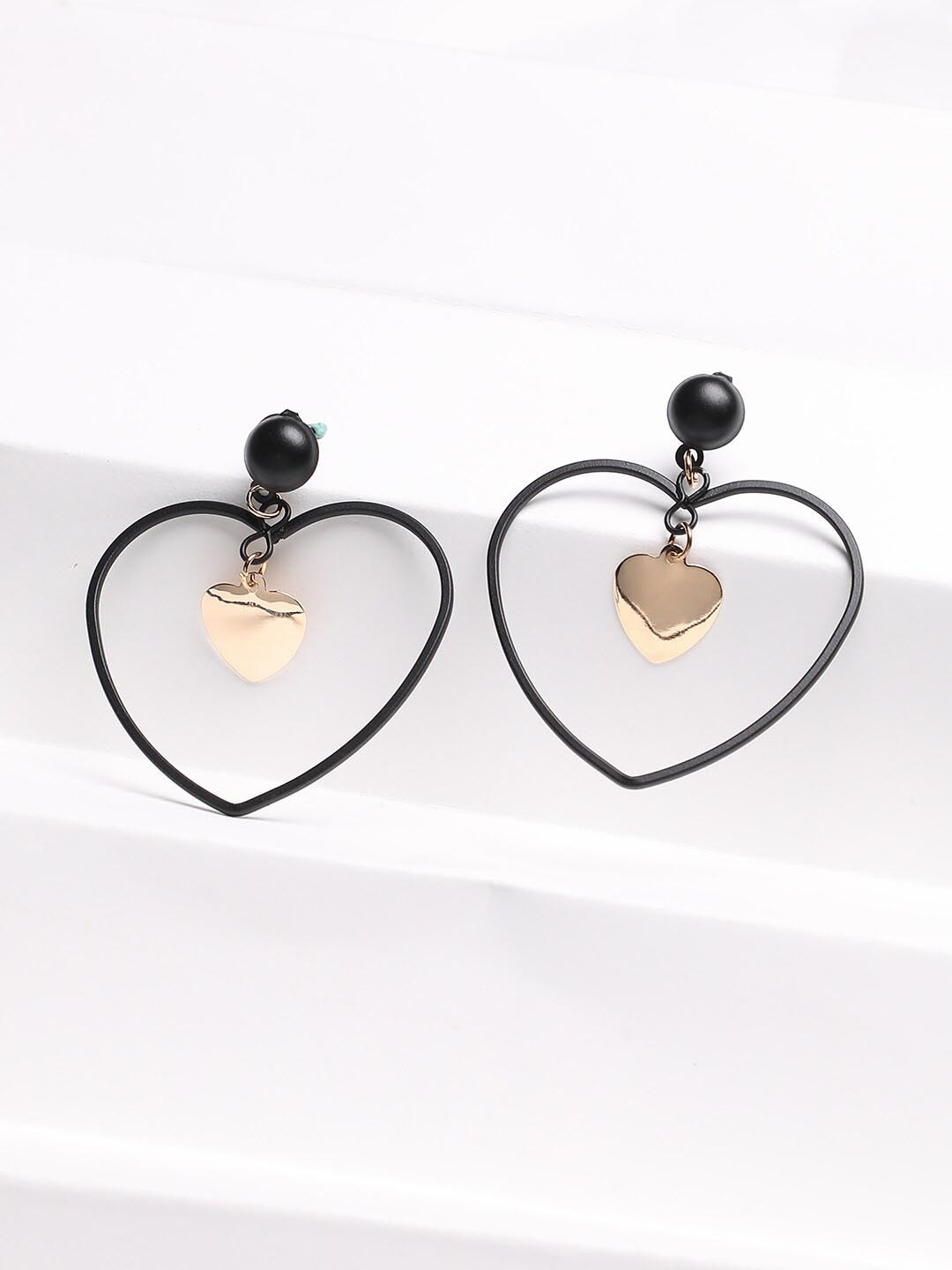 

DressBerry Black Gold-Plated Heart Shape Drop Earrings