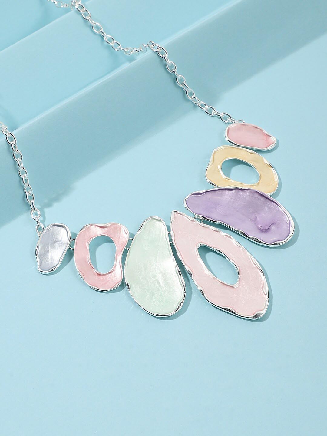 

DressBerry Silver-Plated Abstract Halo Detail Necklace