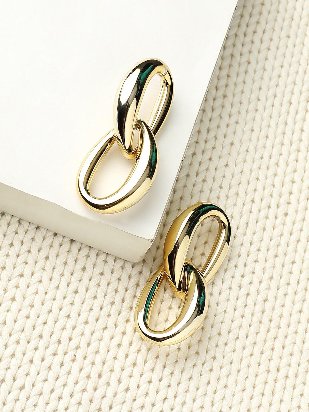 

DressBerry Gold Toned Gold-Plated Contemporary Drop Earrings
