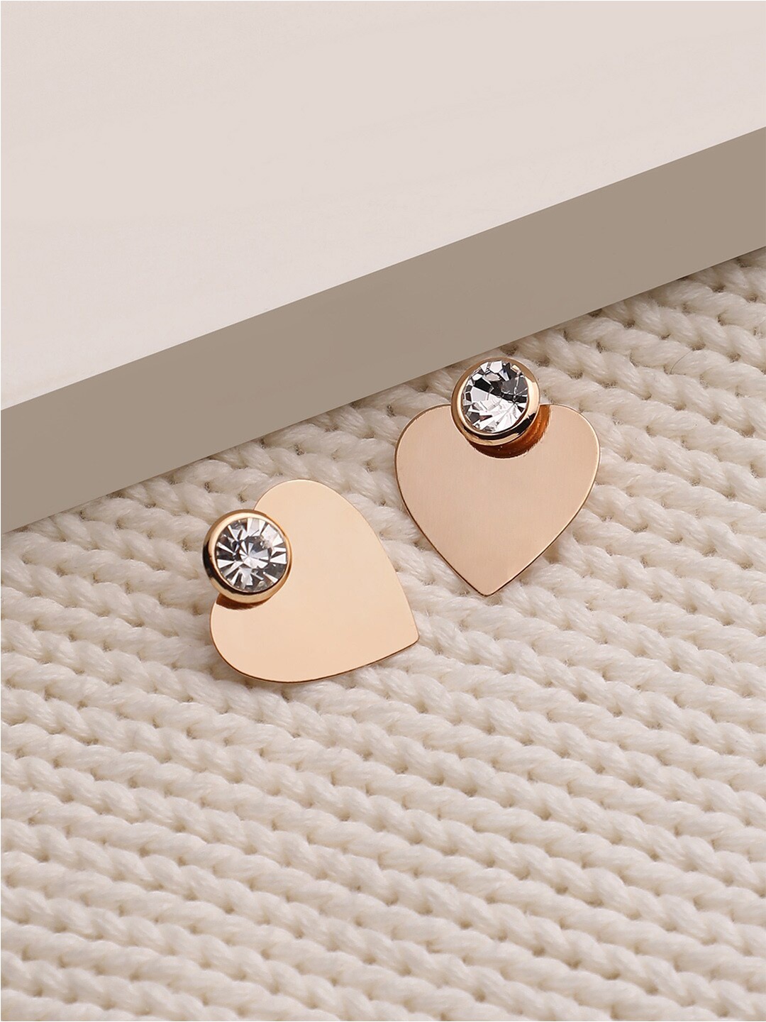 

DressBerry Gold Toned Gold Plated Drop Earrings