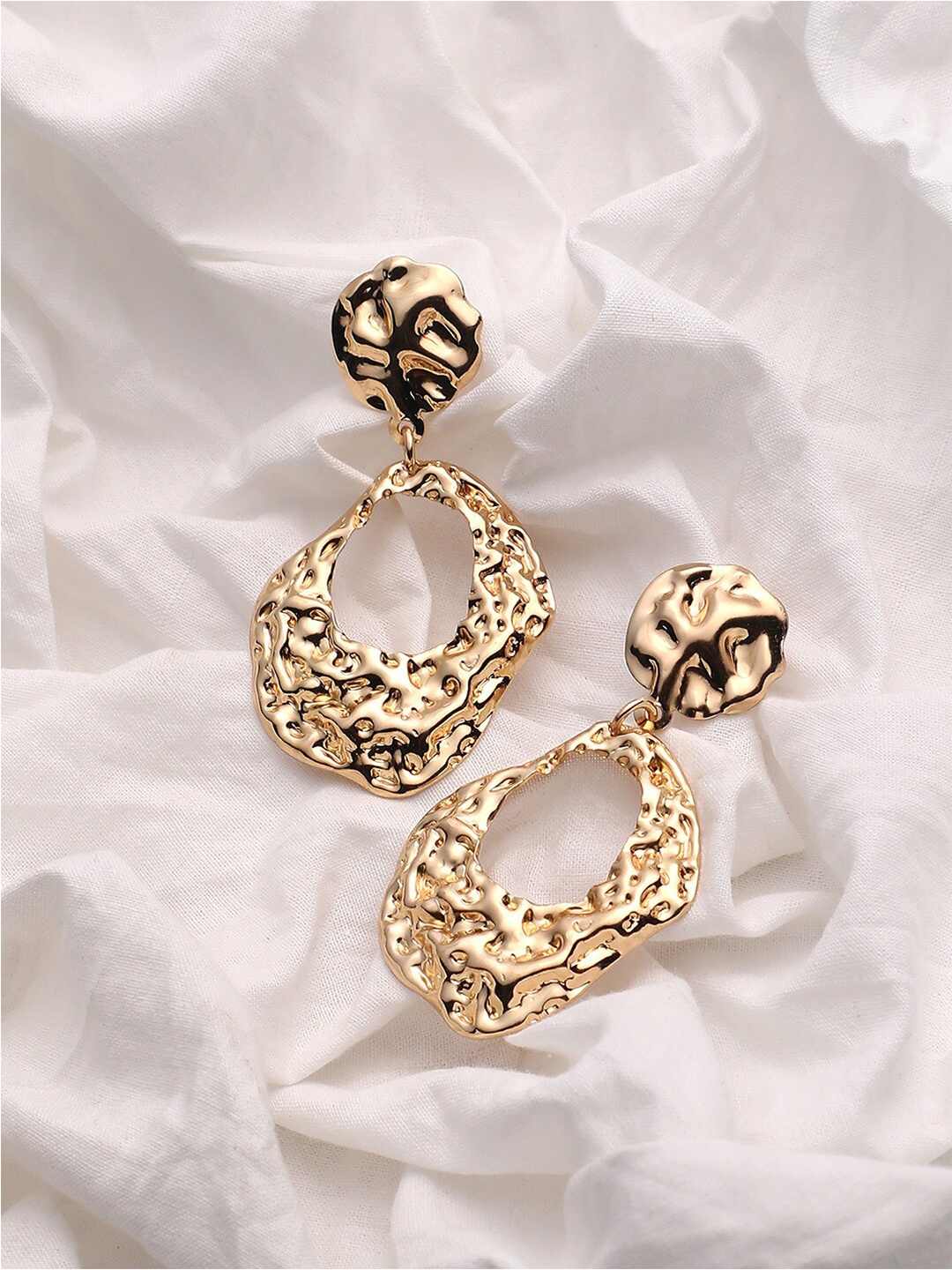 

DressBerry Gold Toned Gold Plated Drop Earrings