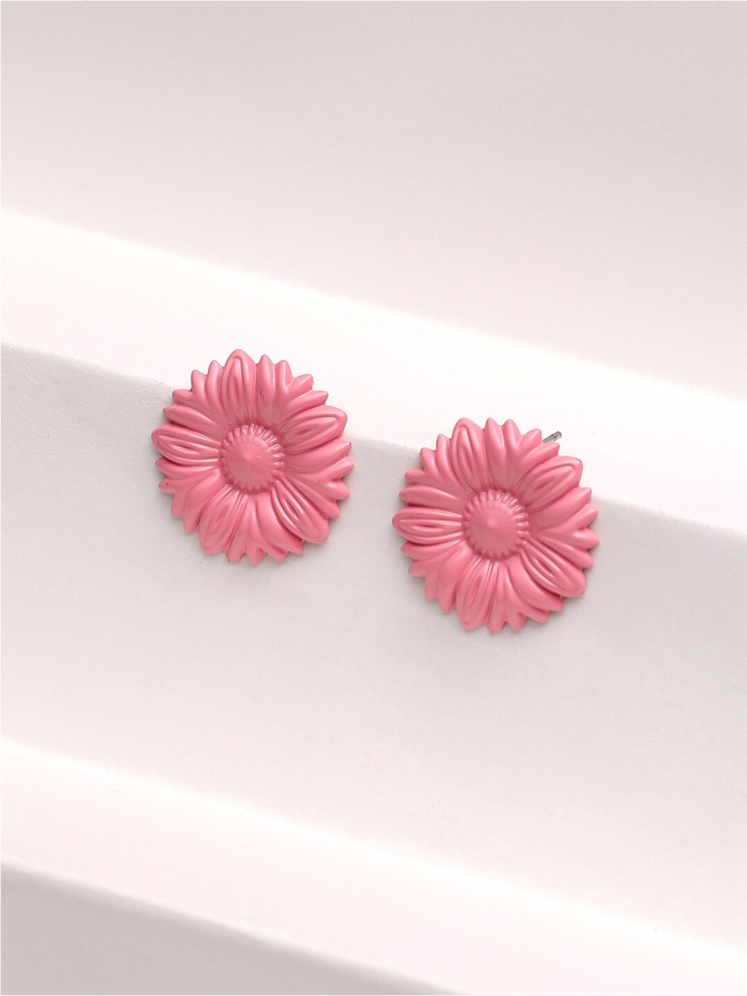 

DressBerry Gold Toned & Pink Gold Plated Studs Earrings