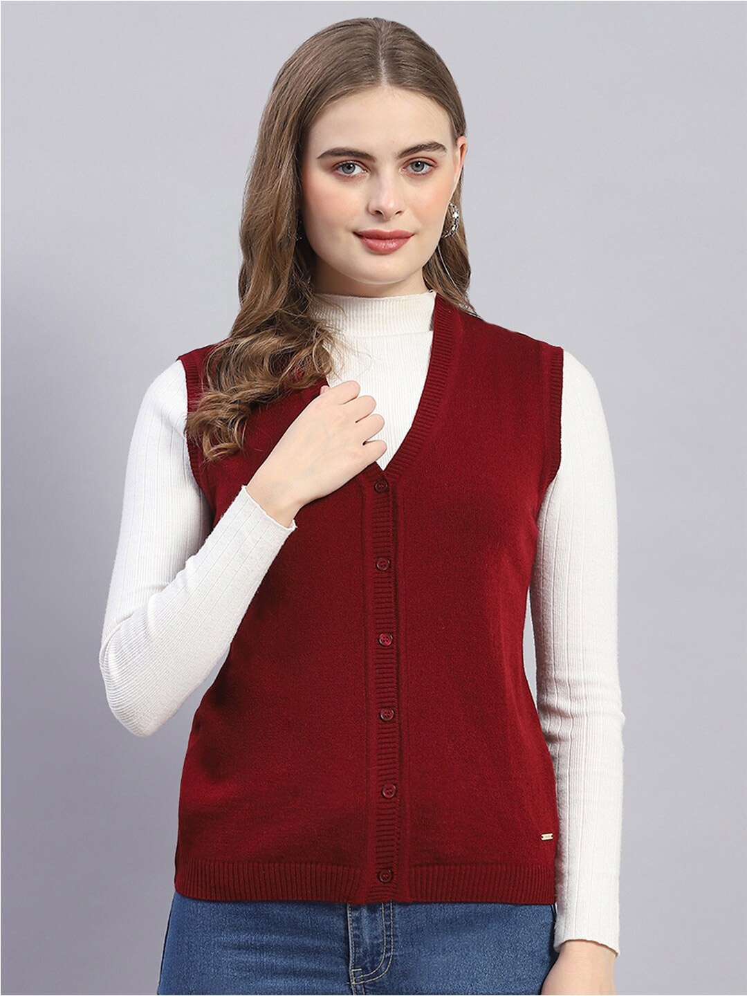 

Monte Carlo V-Neck Sleeveless Cardigan, Maroon
