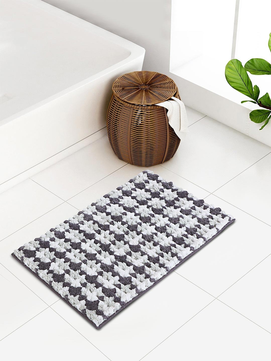 

OBSESSIONS Grey & White Printed 2000 GSM Anti Skid Bath Rug