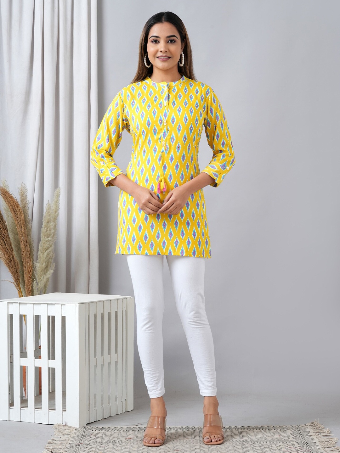 

HERE&NOW Floral Printed Liva Kurti, Yellow