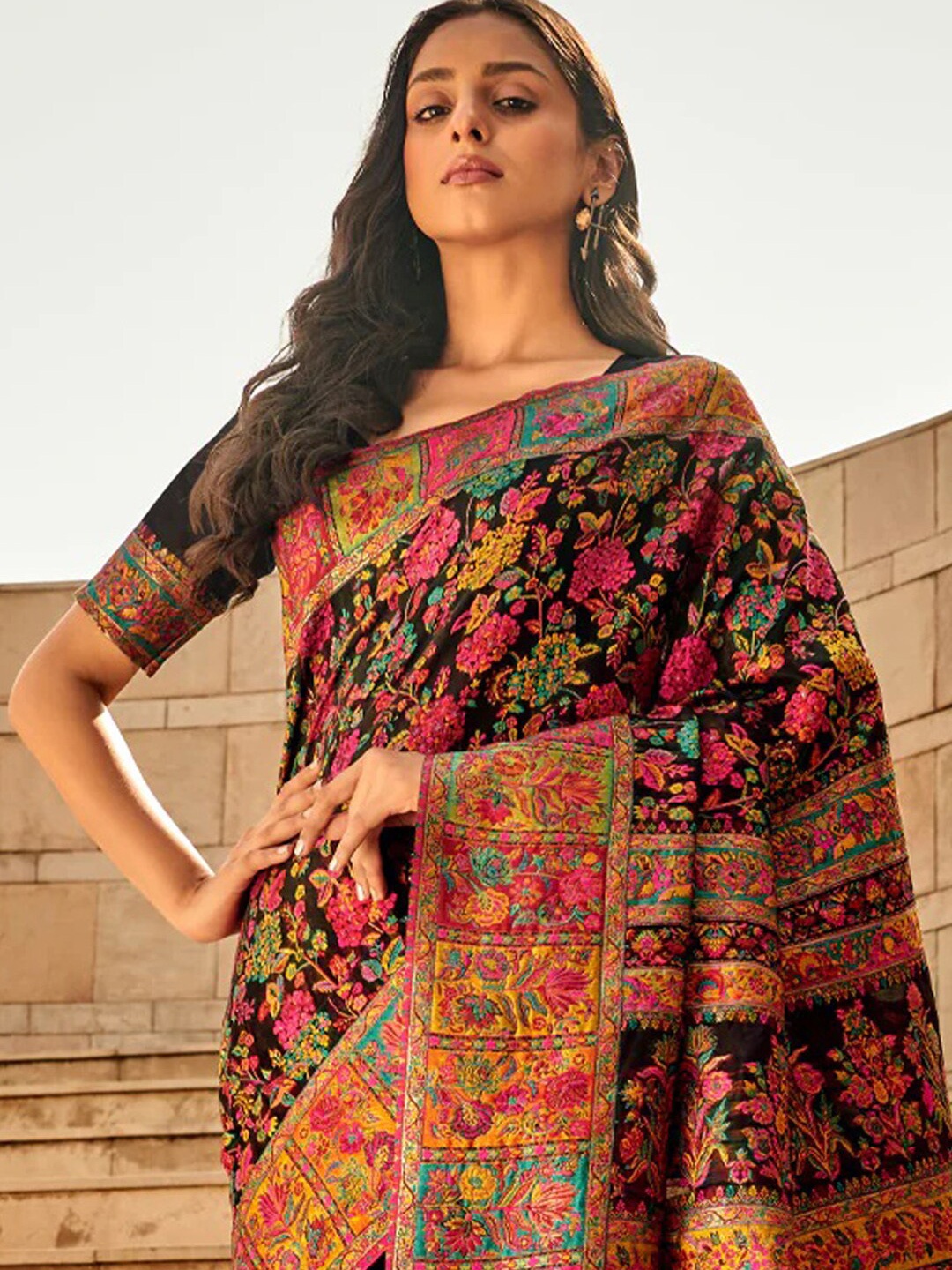 

Mitera Black Floral Printed Woven Design Banarasi Saree