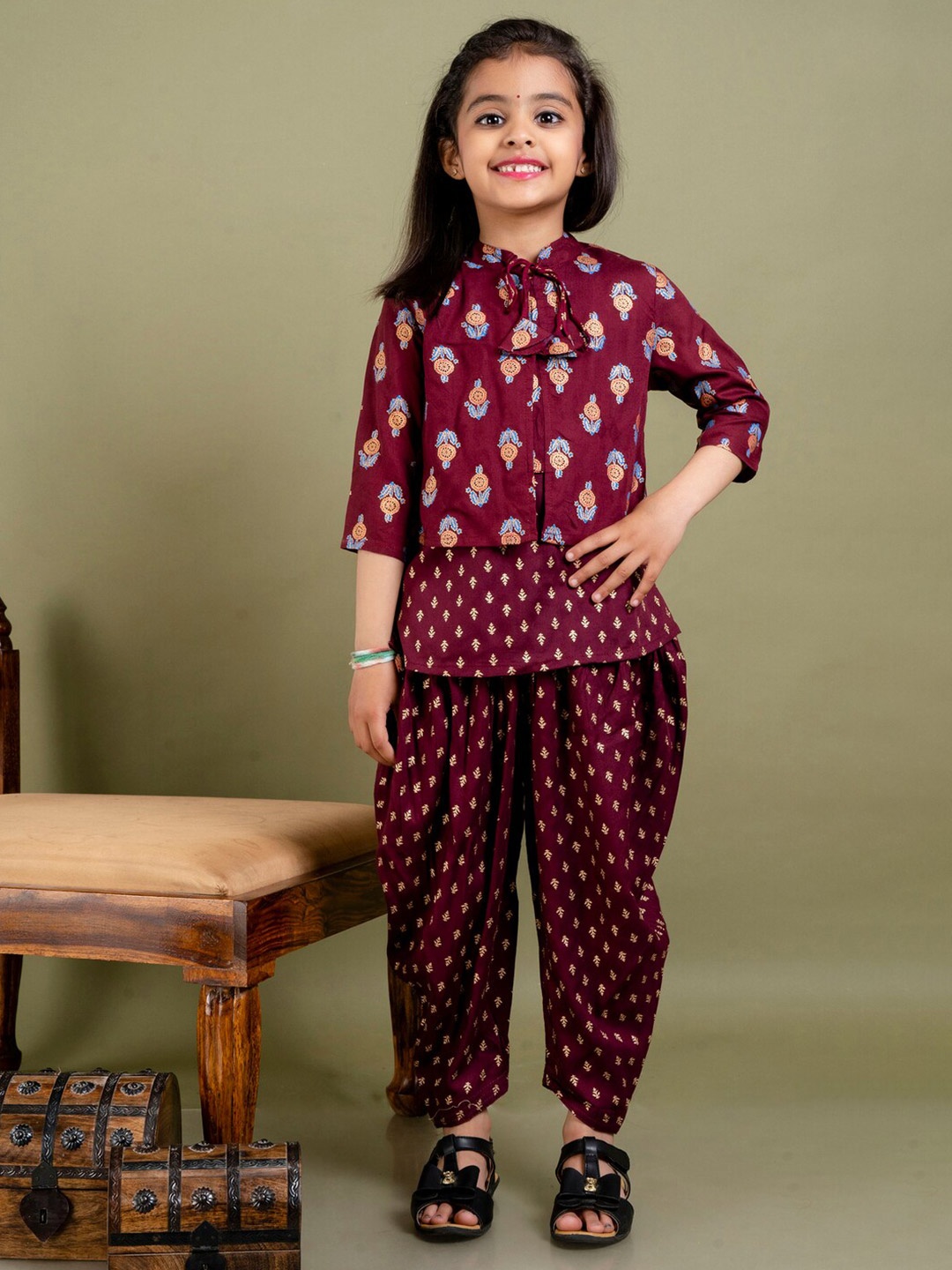 

BAESD Girls Round Neck Pure Cotton kurta dhoti jacket, Maroon