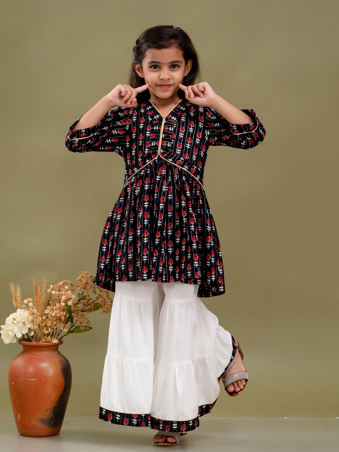 

BAESD Girls Floral Gotta Patti V-Neck Pure Cotton kurta sharara Set, Black